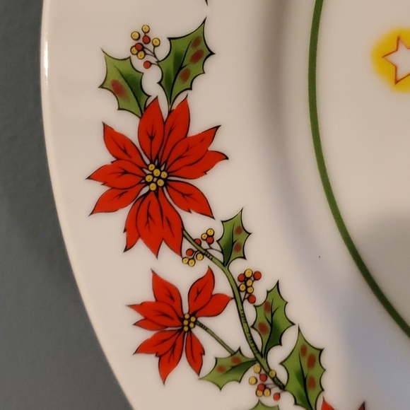 Christmas Tree Plate By Artmark - Picture 3 of 7